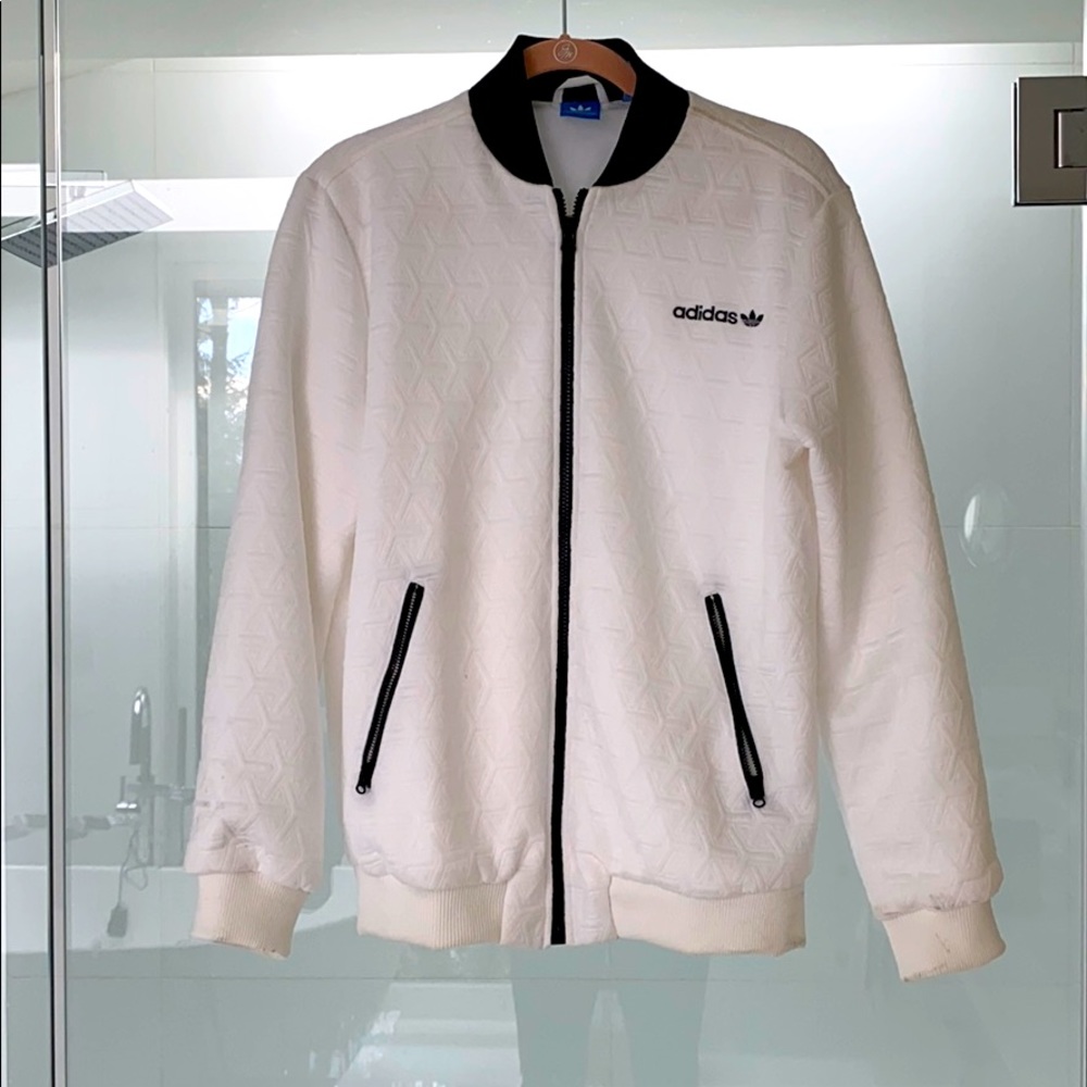 Adidas bomber jacket in size M